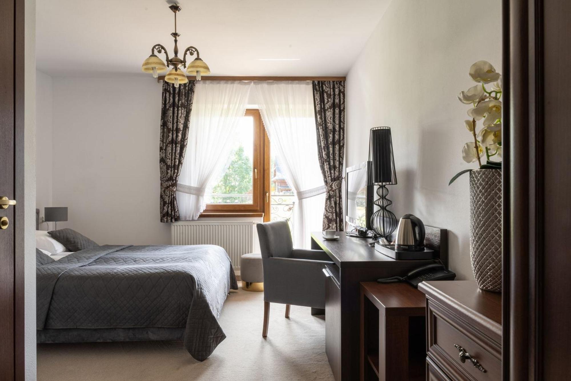 Sadelski Dwor Medical & 4*